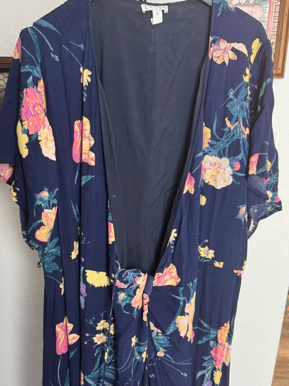 Leith Navy Floral Tie-Front cardigan size 3x beautiful woman’s cardigan/shawl